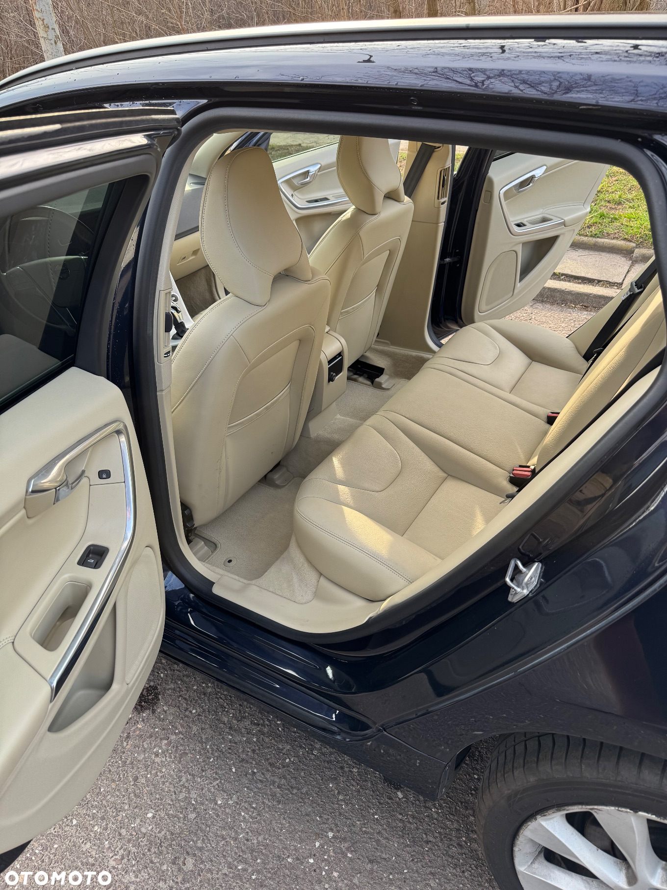 Volvo V60 D3 AWD Momentum Pro - 13