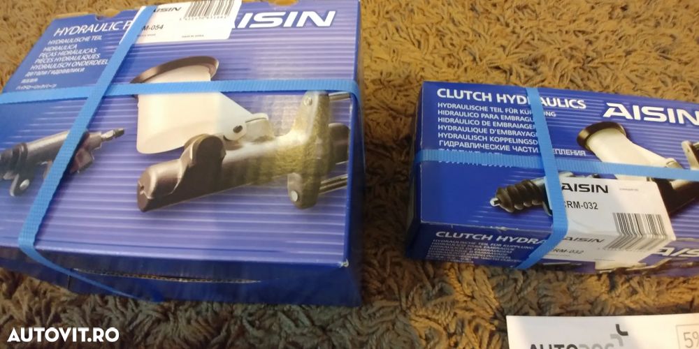 Mitsubishi Pajero - 32