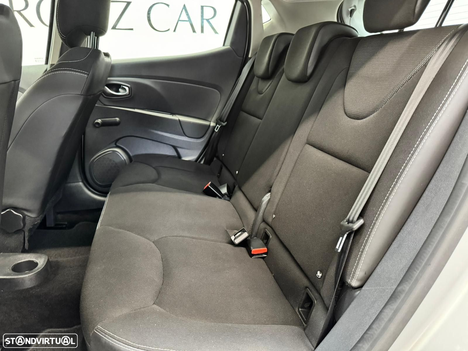 Renault Clio 1.5 dCi Limited - 8