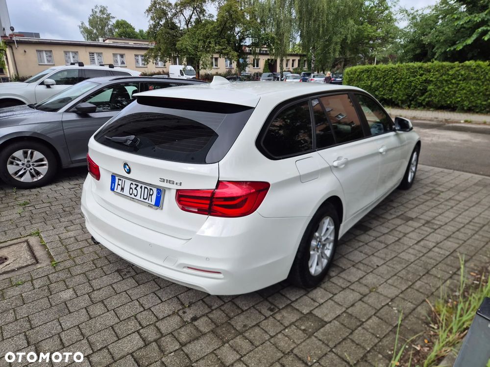 BMW Seria 3 316d EU6 - 8