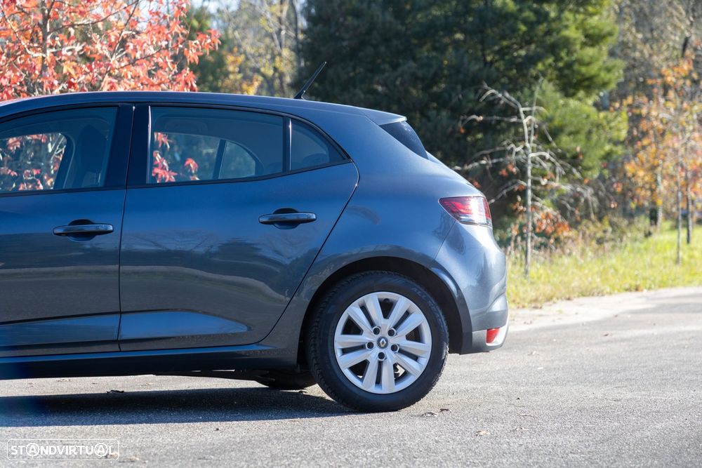 Renault Mégane 1.5 Blue dCi Intens - 12