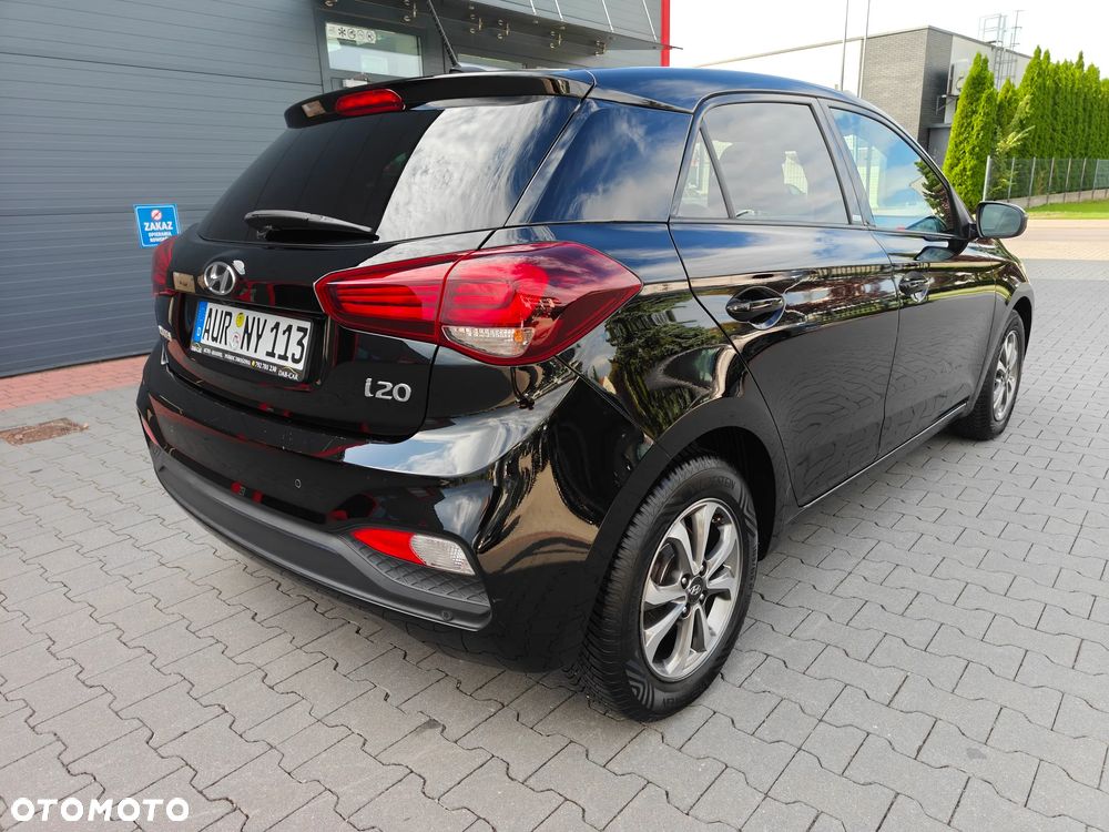 Hyundai i20 blue 1.2 Pure - 4