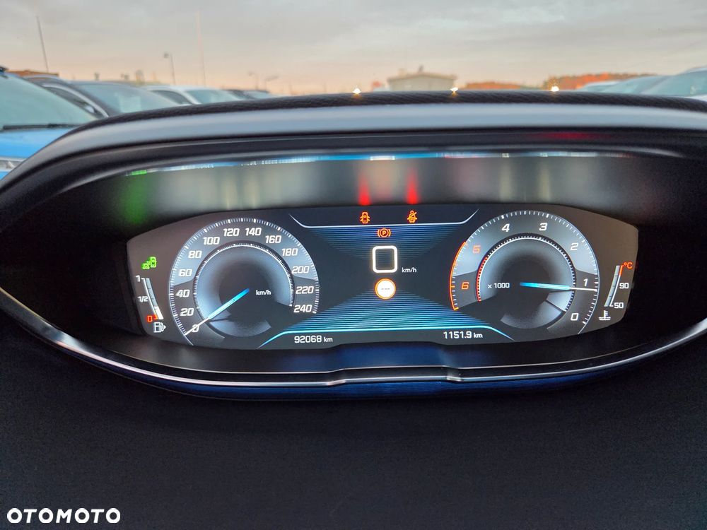 Peugeot 3008 1.5 BlueHDi Allure Pack S&S - 15