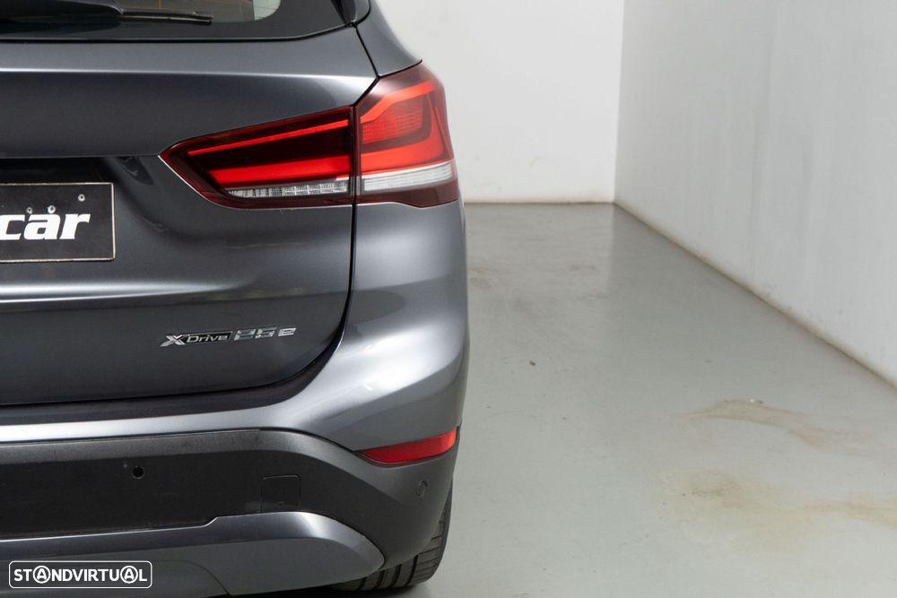 BMW X1 25 e xDrive Corporate Edition - 19