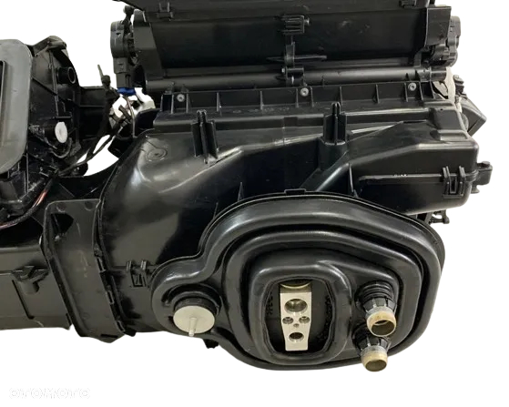 Mercedes-Benz W205 15-20r VW Arteon Passat B8 lift Kompletna Nagrzewnica - 16