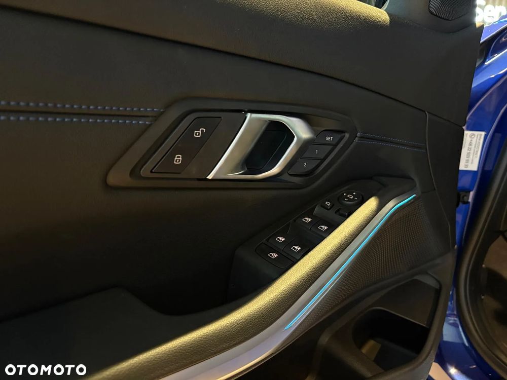 BMW Seria 3 320i M Sport sport - 21