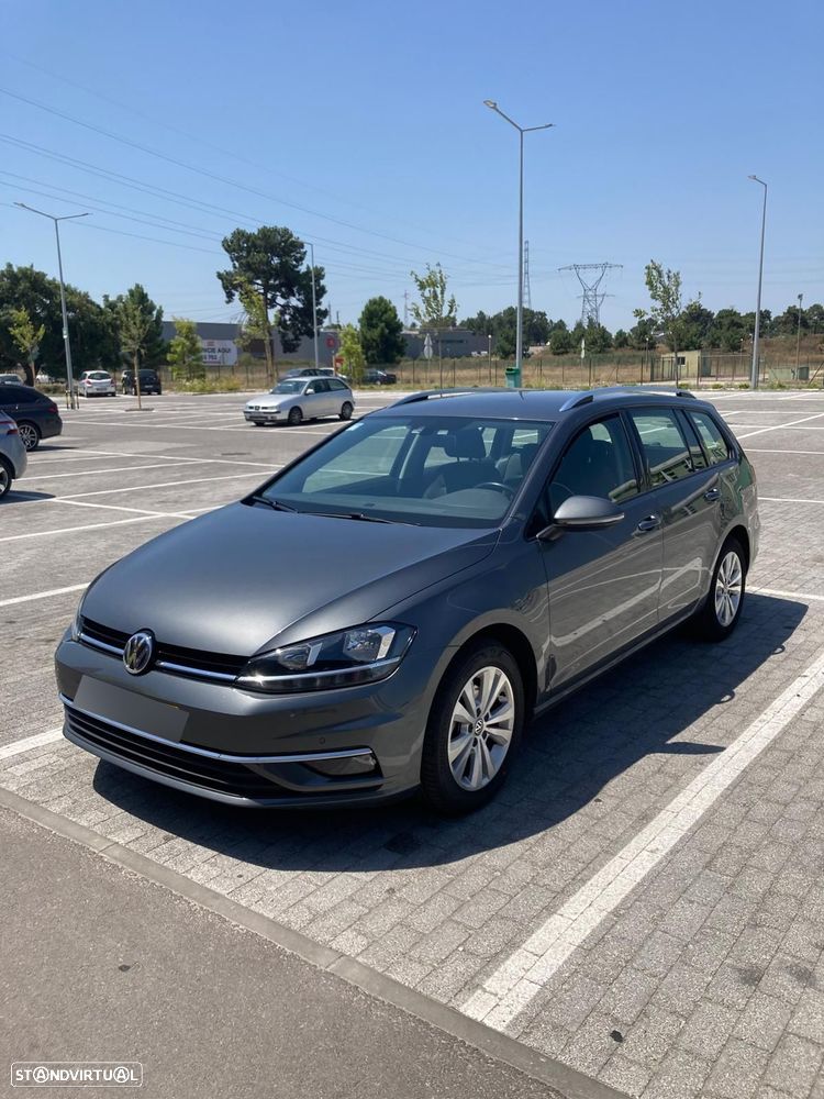 VW Golf Variant 1.6 TDi Confortline - 1