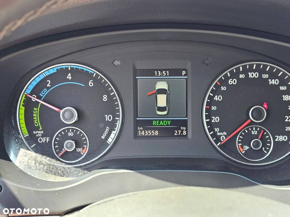 Volkswagen Jetta 1.4 Hybrid DSG Highline - 9