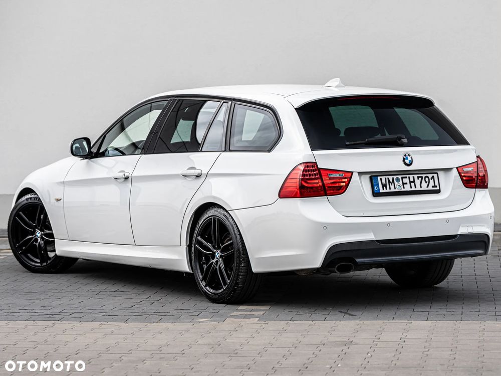 BMW Seria 3 318i Edition Sport - 11
