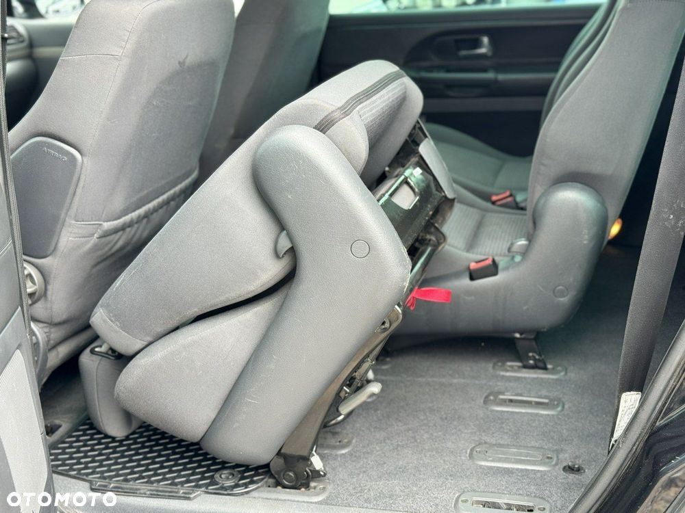 Volkswagen Sharan - 16