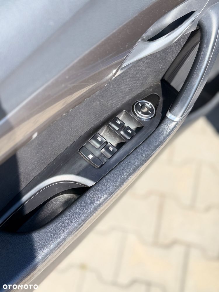 Hyundai i40 Kombi 1.6 Trend - 25