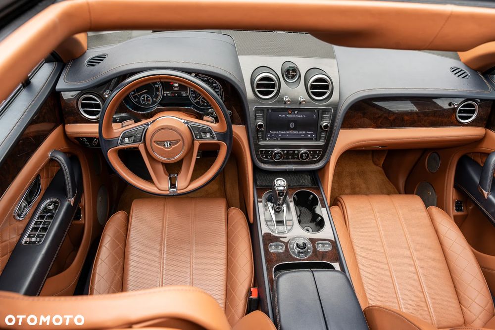 Bentley Bentayga W12 Mulliner - 30