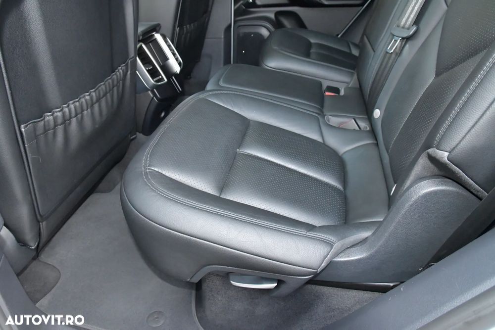 Porsche Cayenne - 11
