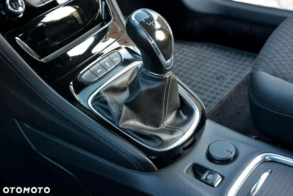 Opel Astra 1.4 Turbo Innovation - 28