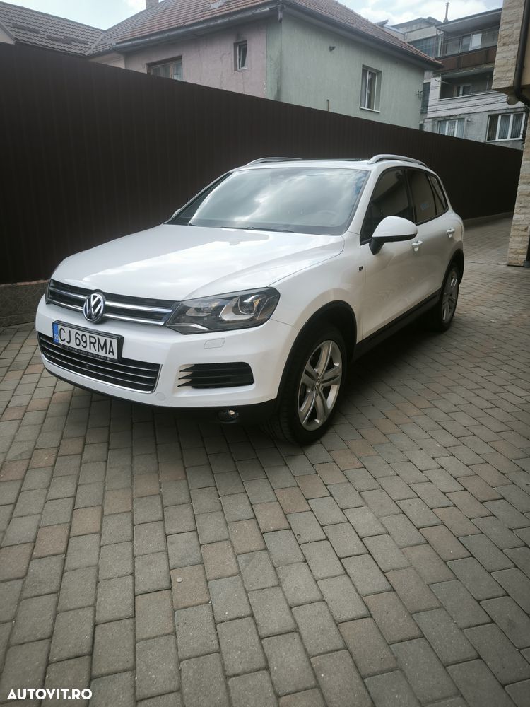 Volkswagen Touareg - 1