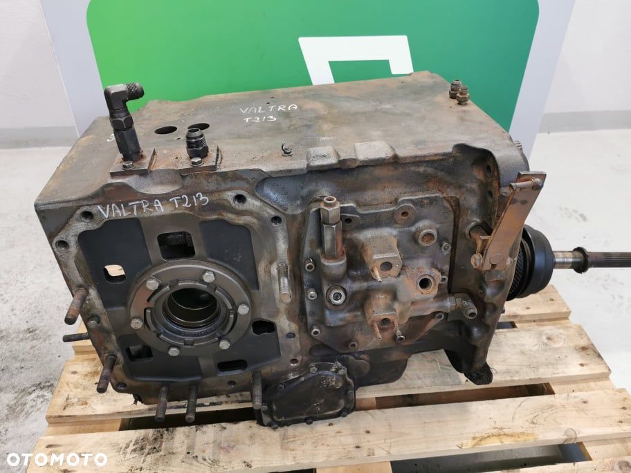 Obudowa ataku tylnego Valtra T 213 - 5