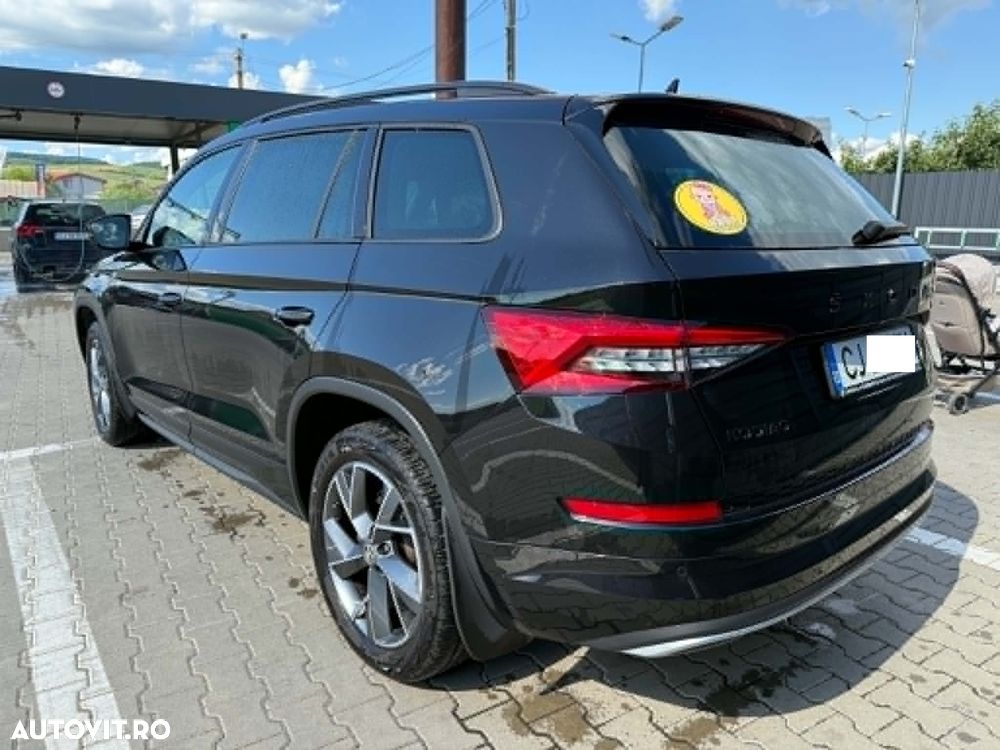 Skoda Kodiaq 2.0 TSI 4X4 DSG SportLine - 4