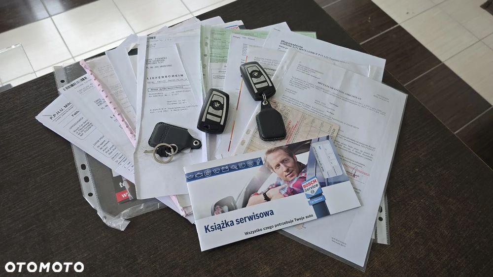 BMW Seria 5 525d Luxury Line - 13