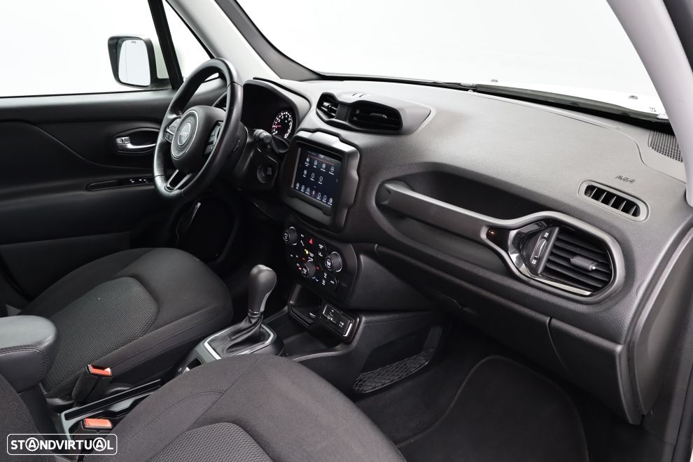 Jeep Renegade 1.3 T Night Eagle DCT - 20