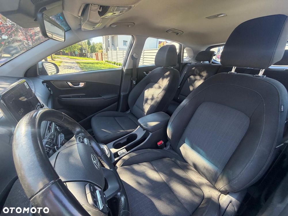 Hyundai Kona - 9