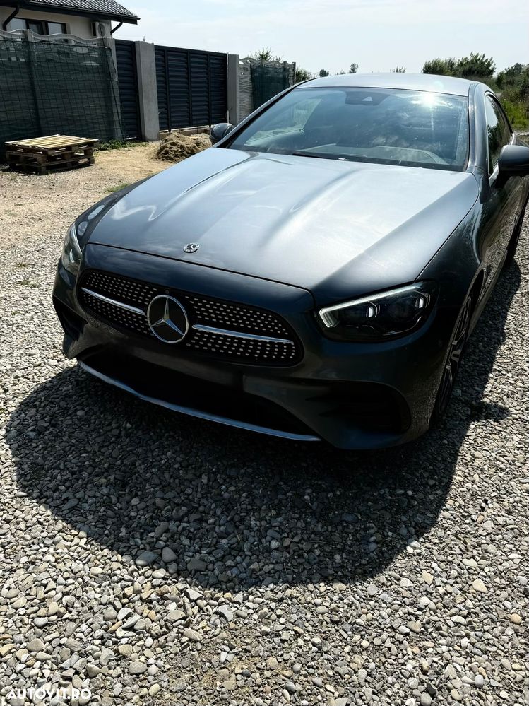 Mercedes-Benz E 220 d Aut. - 1