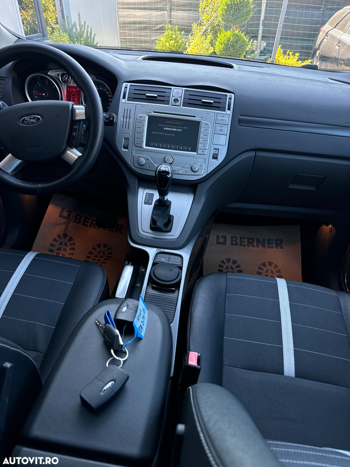 Ford Kuga 2.0 TDCi 4x4 Aut. Titanium - 10