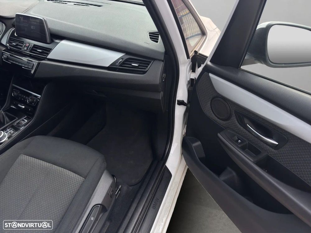 BMW 216 Gran Tourer i 7L Advantage - 21
