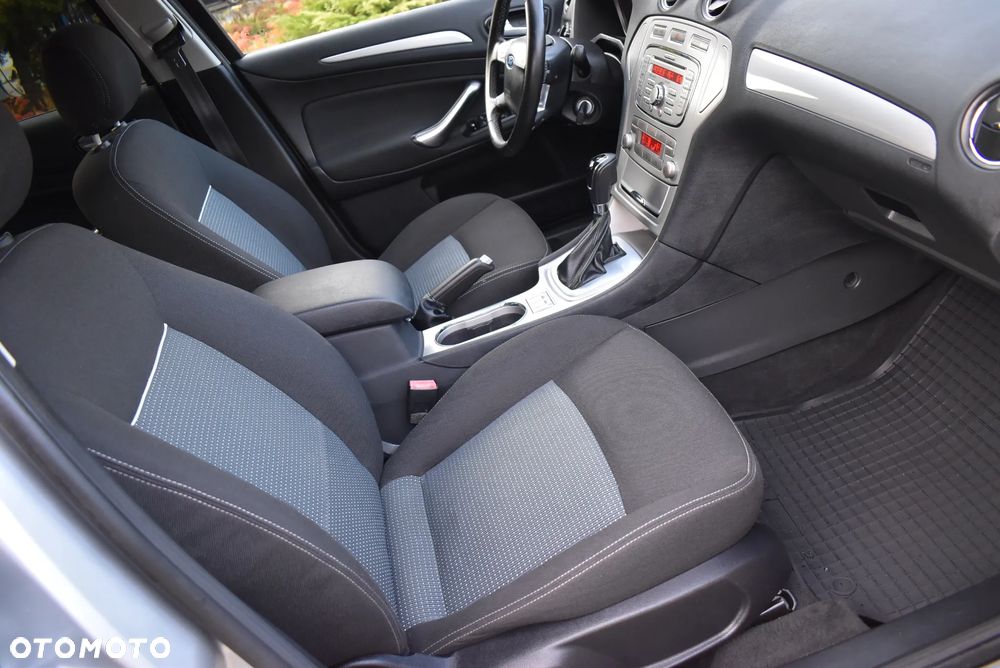 Ford Mondeo 2.0 TDCi Trend - 14