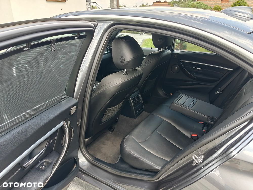 BMW Seria 3 330e iPerformance Luxury Line - 10