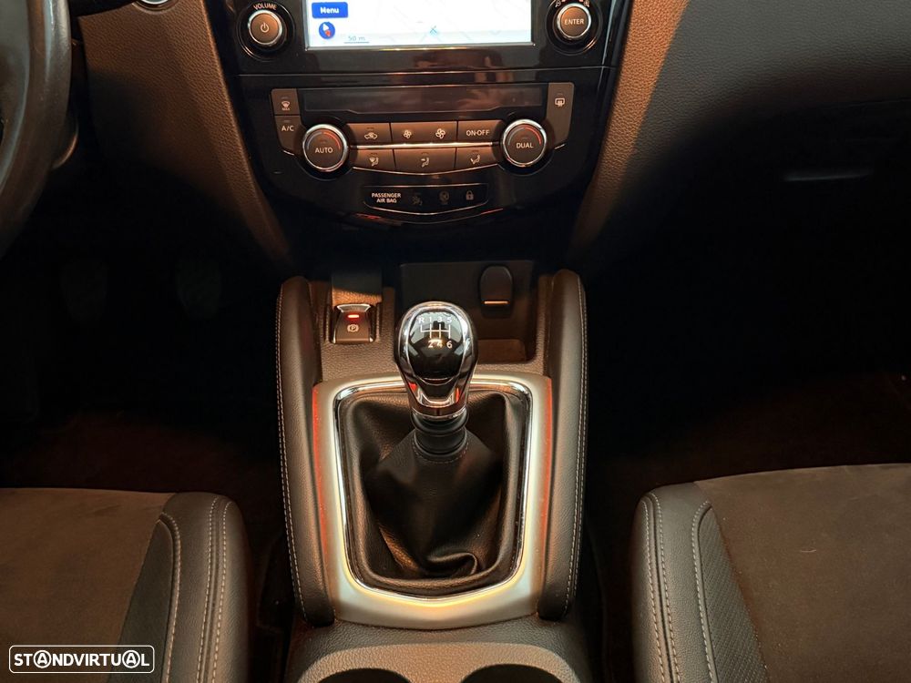 Nissan Qashqai 1.6 dCi Tekna Premium - 26