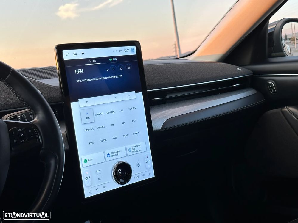 Ford Mustang Mach-E Premium - 9