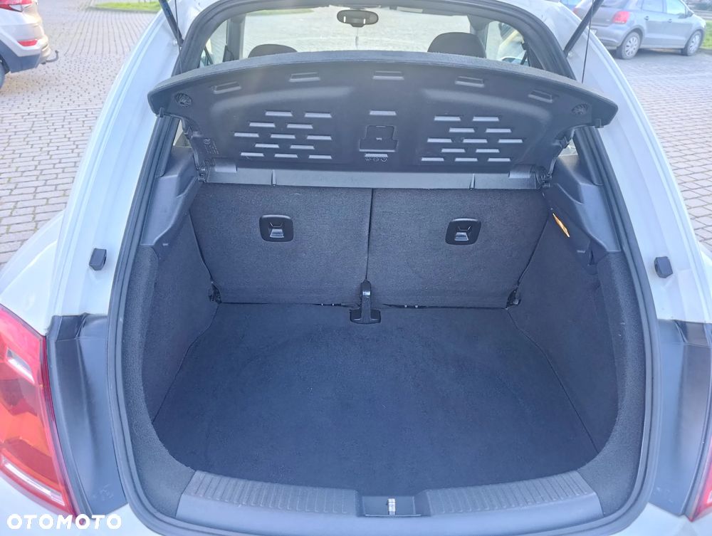 Volkswagen Beetle 1.6 TDI DPF DSG Blue Motion Technologie Exclusive Design - 16