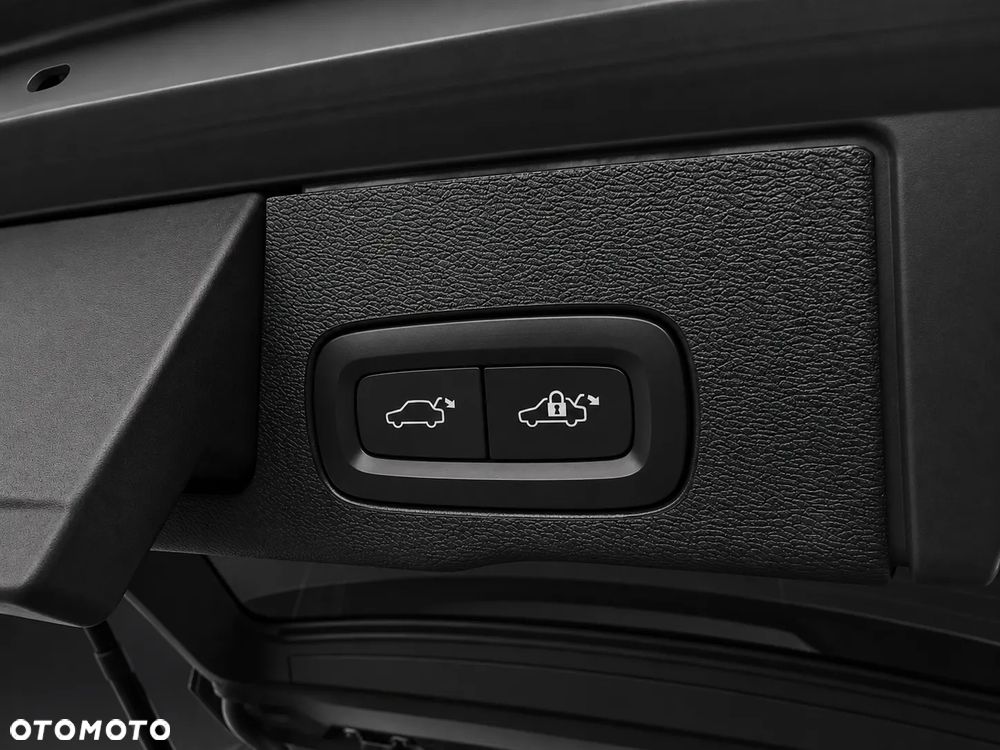 Volvo XC 60 B4 D AWD Ultimate Bright - 23