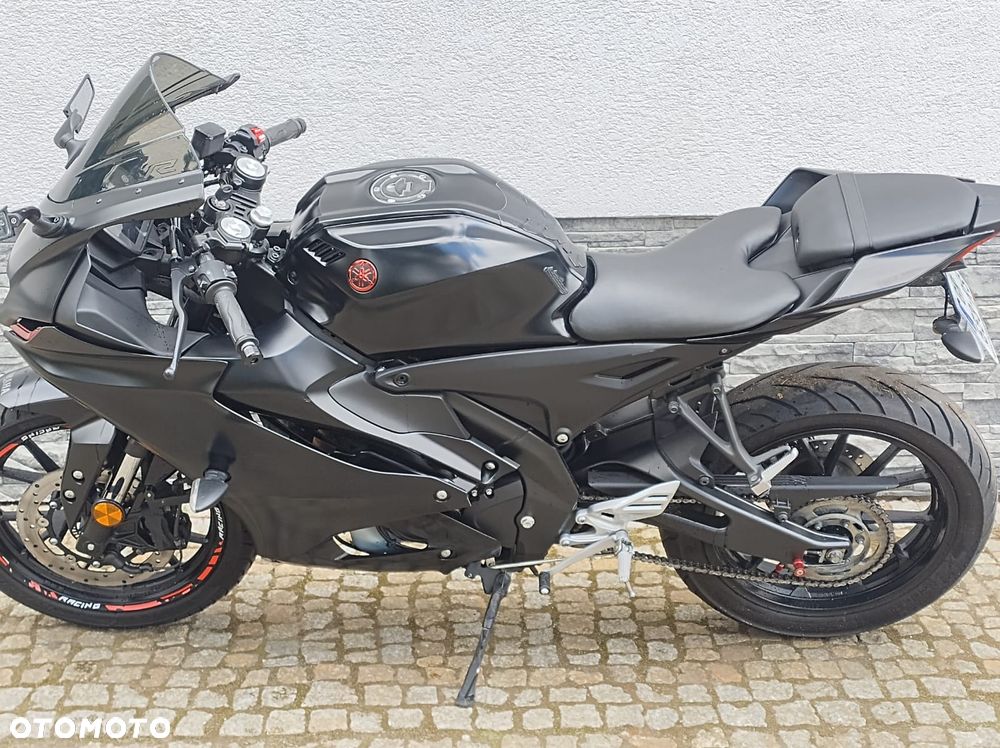 Yamaha YZF - 2