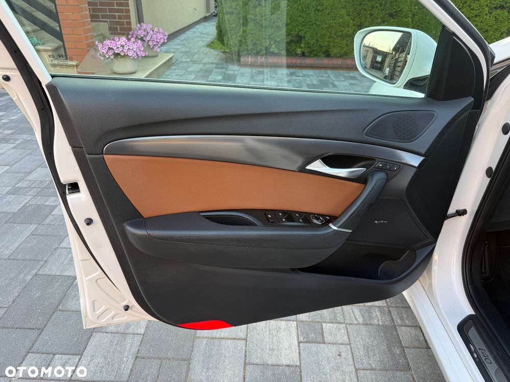 Hyundai i40 Kombi 1.7 CRDi Premium - 36