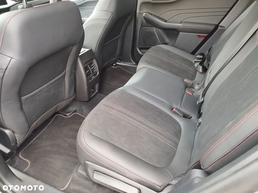 Ford Kuga 2.5 Duratec FHEV ST-LINE X - 14