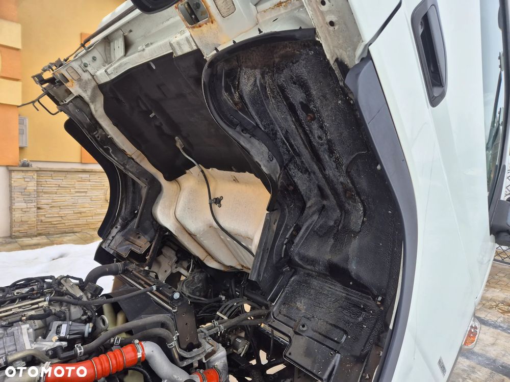 Mitsubishi CANTER 7C15 DMC 7499KG KONTENER CHŁODNIA 5.20 DŁ 177.000KM SPROWADZONY - 29