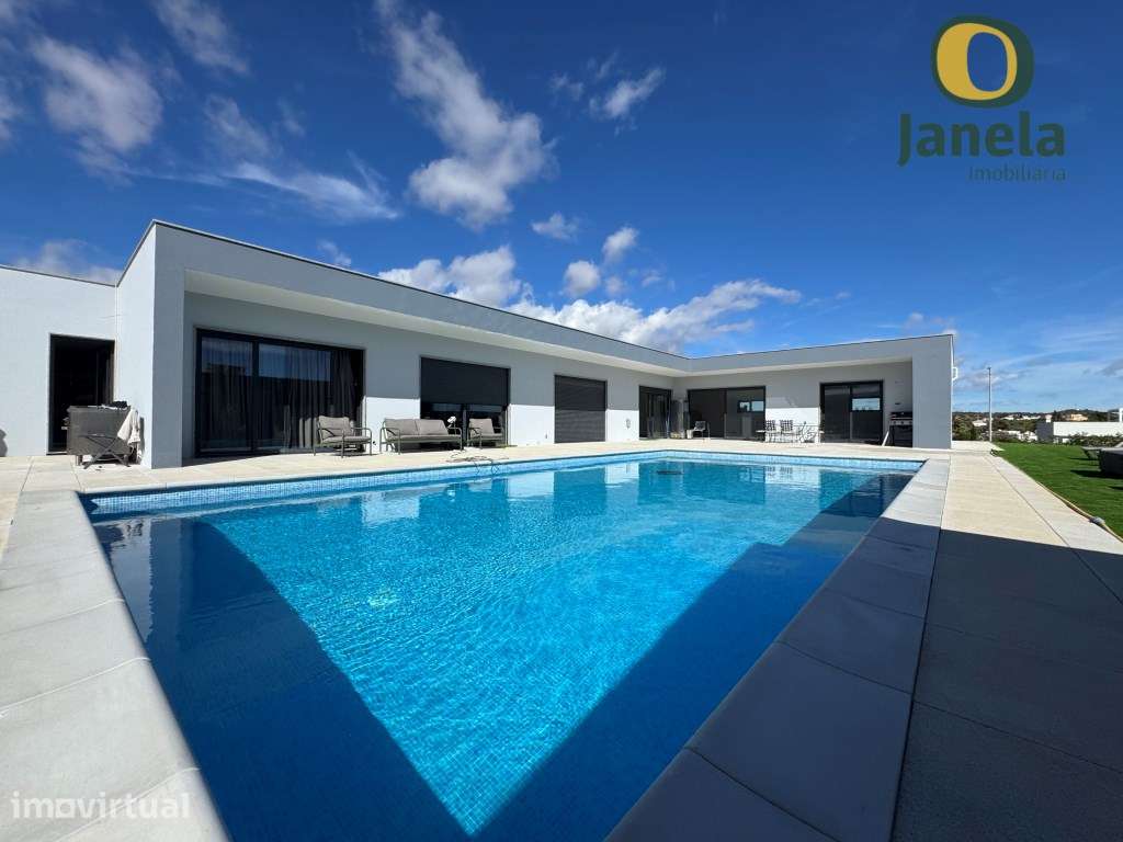 Fantástica Moradia T3+1, Piscina Privada e Excelentes Áreas Exteriores - Grande imagem: 2/38