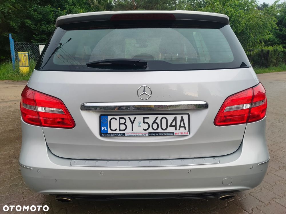 Mercedes-Benz Klasa B 200 7G-DCT UrbanStyle Edition - 3