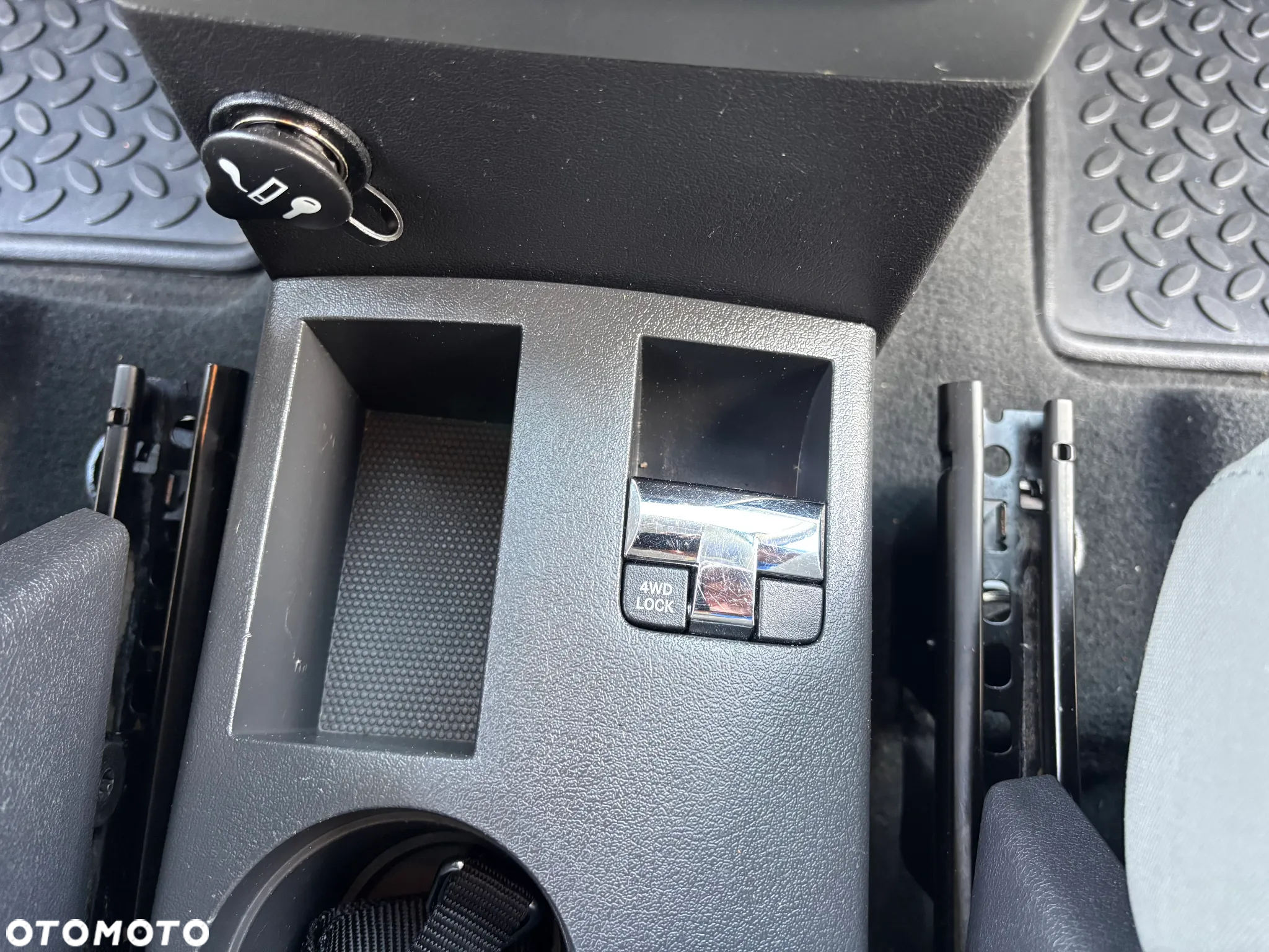 Jeep Compass - 28