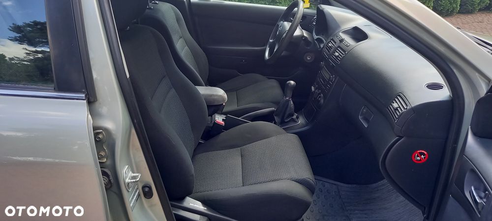 Toyota Avensis 1.8 VVT-i Luna - 7