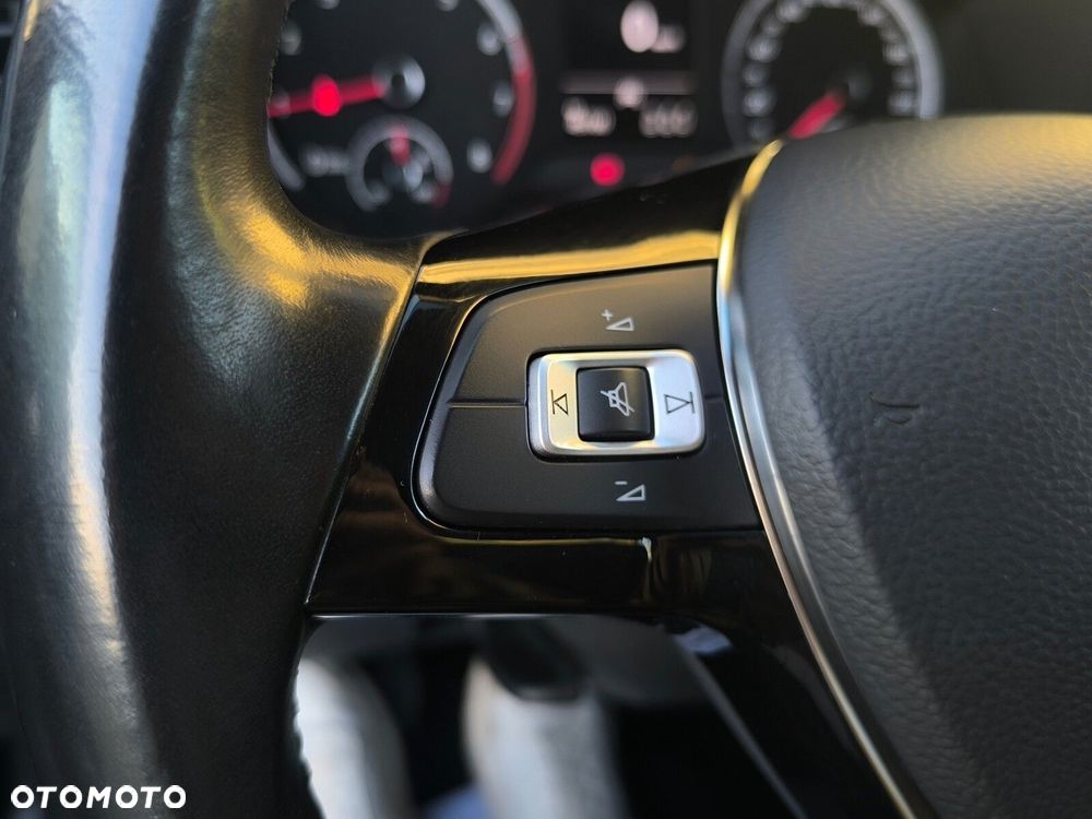 Volkswagen T-Roc 1.0 TSI Active - 11