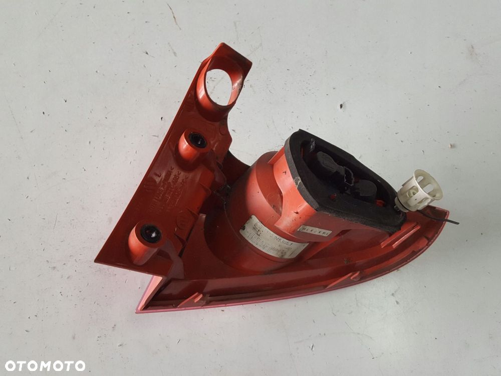 SEAT LEON 2 II 04-12r LAMPA LEWA TYŁ TYLNA 1P0945095F - 5