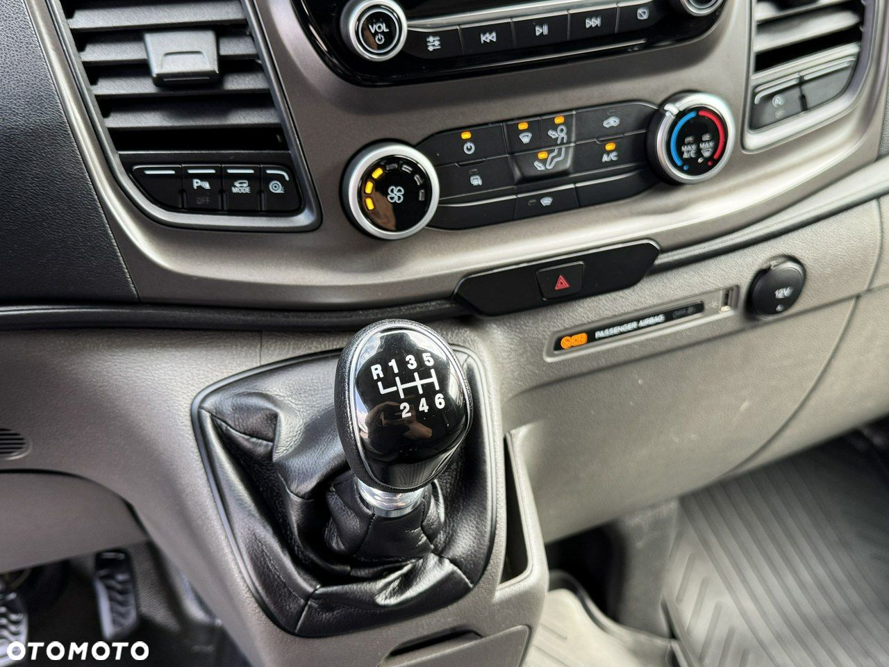 Ford Transit Custom - 40