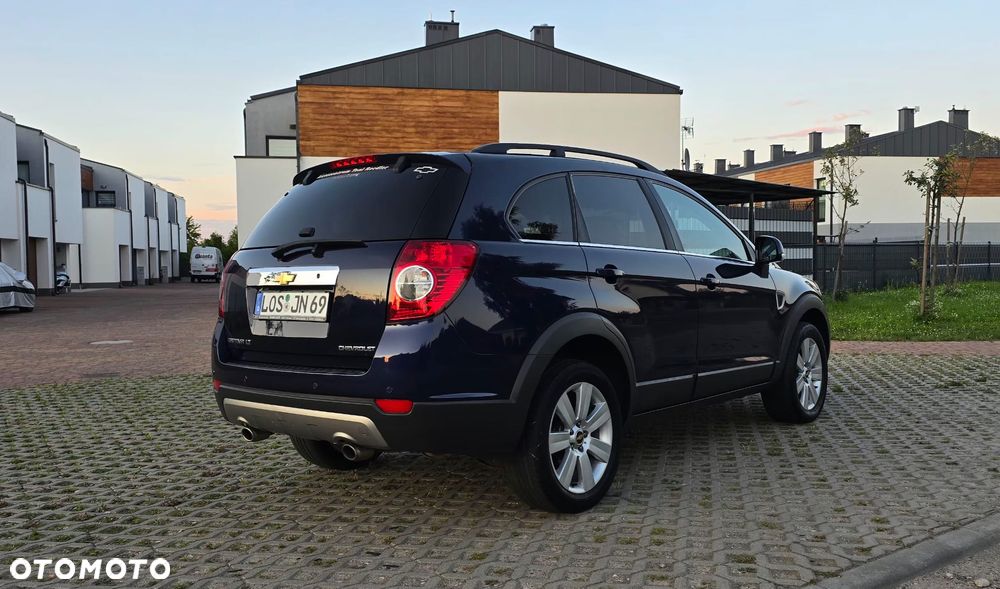 Chevrolet Captiva 2.0 4WD 7 Sitzer Automatik LT Exclusive - 5