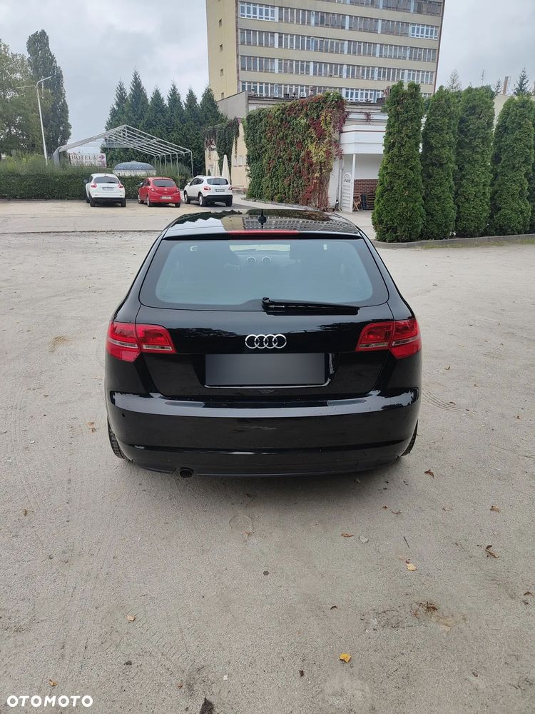 Audi A3 Sportback 1.6 TDI Ambiente S tronic - 6