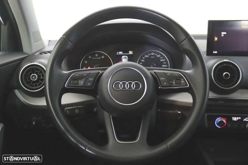 Audi Q2 30 TFSI - 9