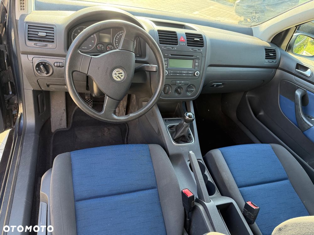 Volkswagen Golf - 8