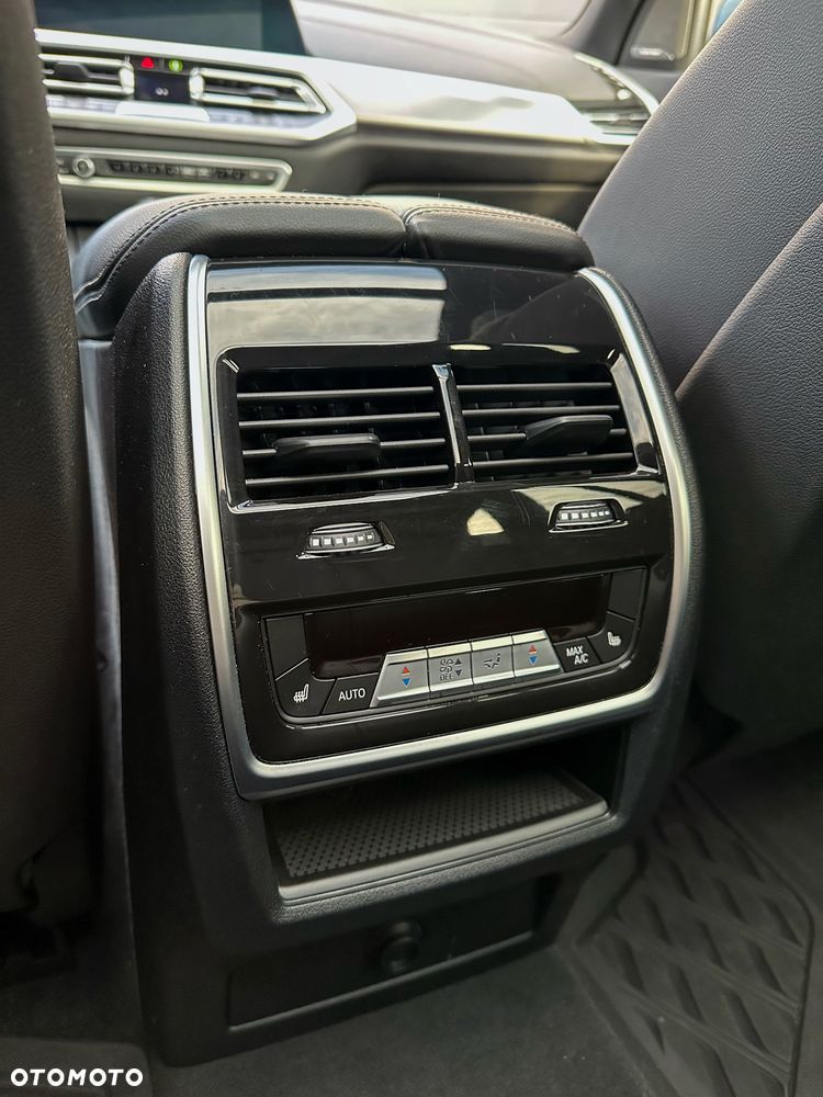 BMW X5 xDrive45e - 25