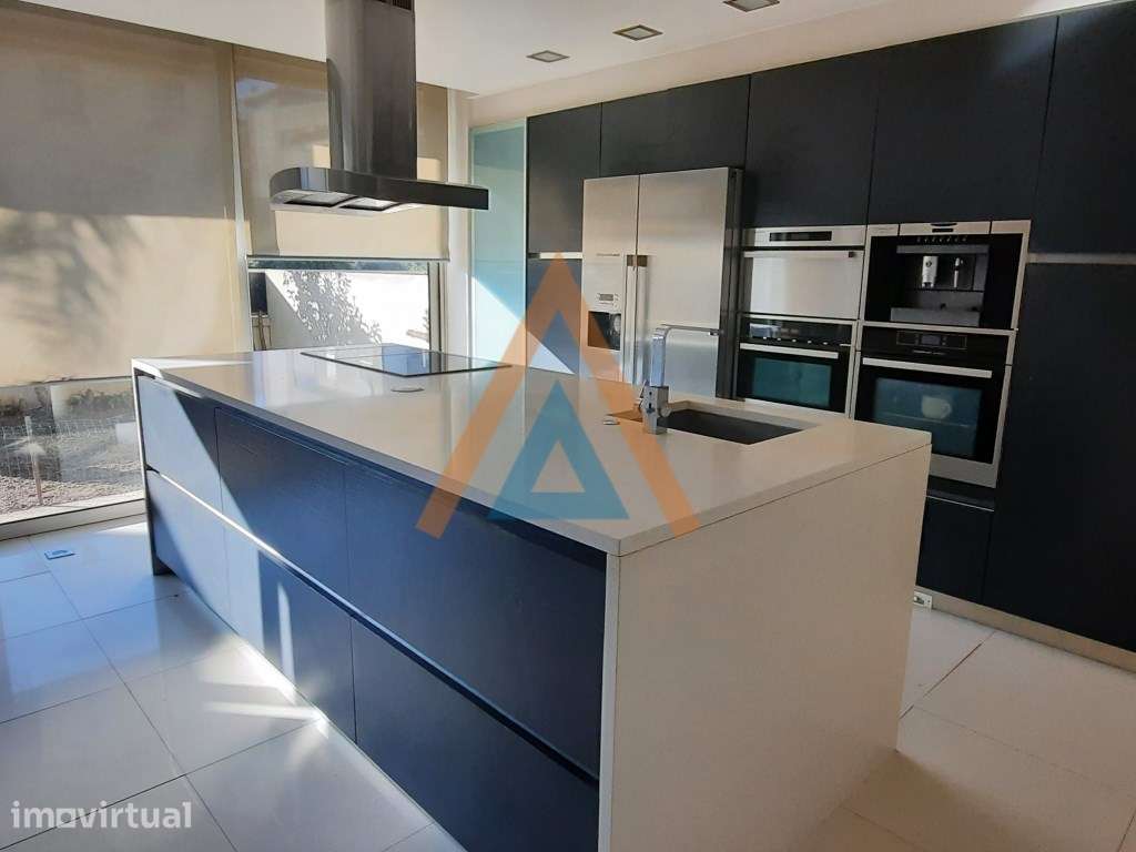 Moradia de Luxo única e em exclusivo para si. - Grande imagem: 2/38
